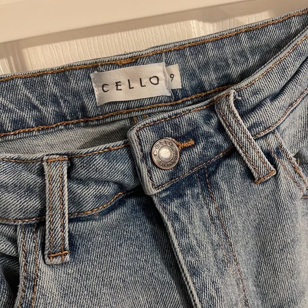 Shop Talulah Straight Leg High Waisted Jeans - Picture 4 of 4